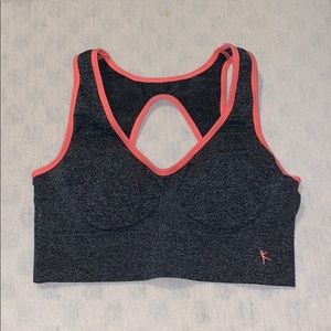 Women’s sports bra